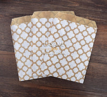 Load image into Gallery viewer, 50pcs/ Lot treat candy bag high quality Party Favor Paper Bags Chevron Polka Dot Stripe Printed Paper craft Bags Bakery Bags